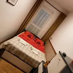Lezser
