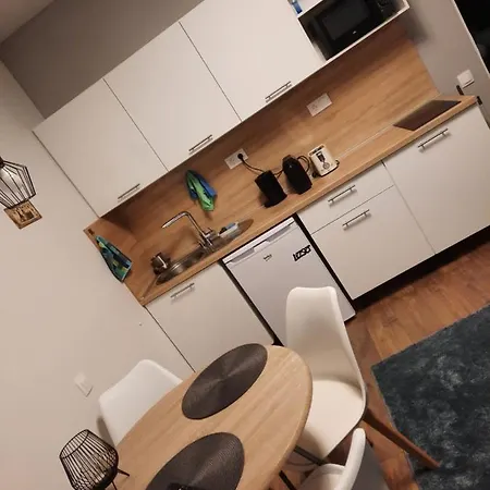 Lezser Apartment