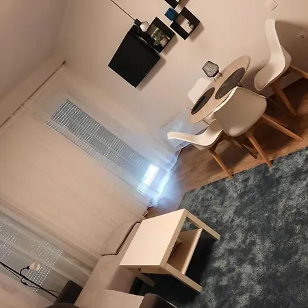 Apartment Lezser *