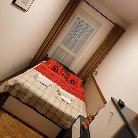 Lezser